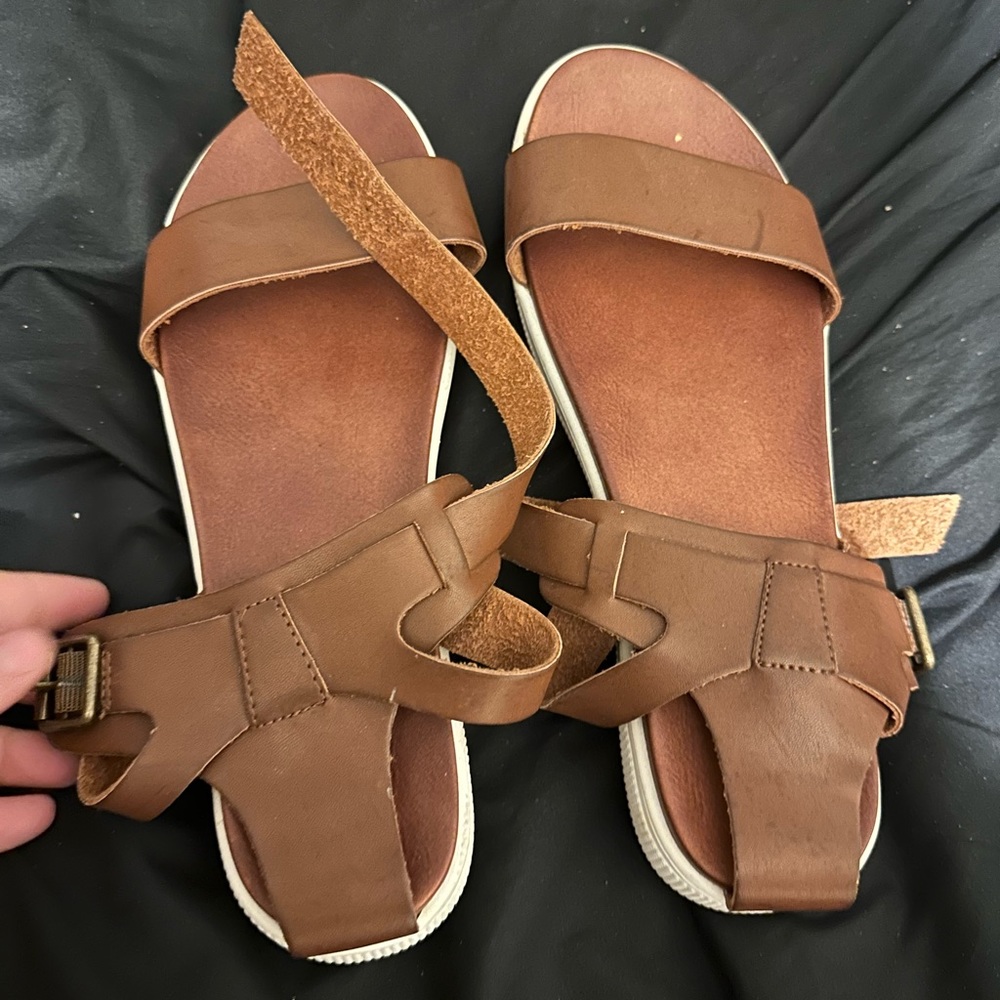 Brown ankle wrap sandals! Worn maybe 4-5 times! Great condition